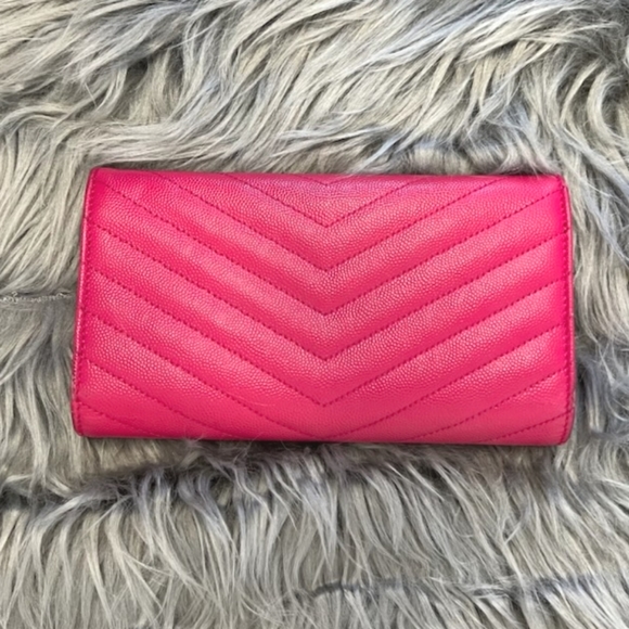 Yves Saint Laurent Matelasse Flap Wallet - Picture 2 of 13